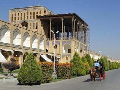 اصفهان-عمارت-عالی-قاپو-2127