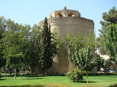اصفهان-برج-کبوترخانه-مرداویج-5271