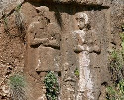 سنگ نگاره اشکفت سلمان (نیایشگاه تاریشا)
