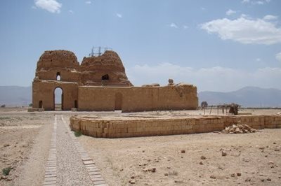 کاخ ساسانی سروستان