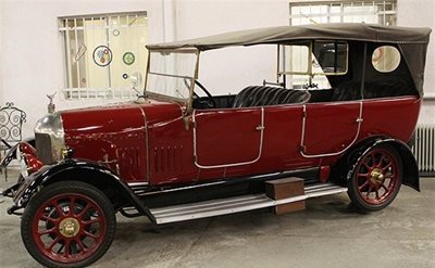 تهران-موزه-خودروهای-تاریخی-ایران-25268