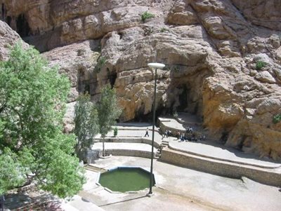 خمینی-شهر-چشمه-و-آبشار-لادر-26839