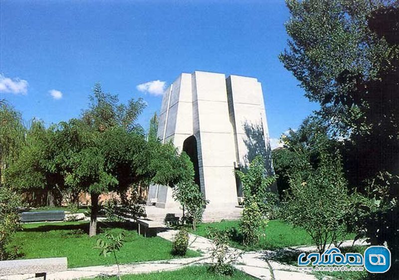 مقبره شیخ رکن الدین اوحدی مراغه ای
