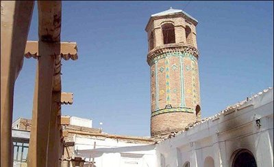 مسجد دو مناره سقز