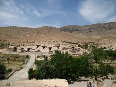 شهر-بابک-روستای-صخره-ای-میمند-42254