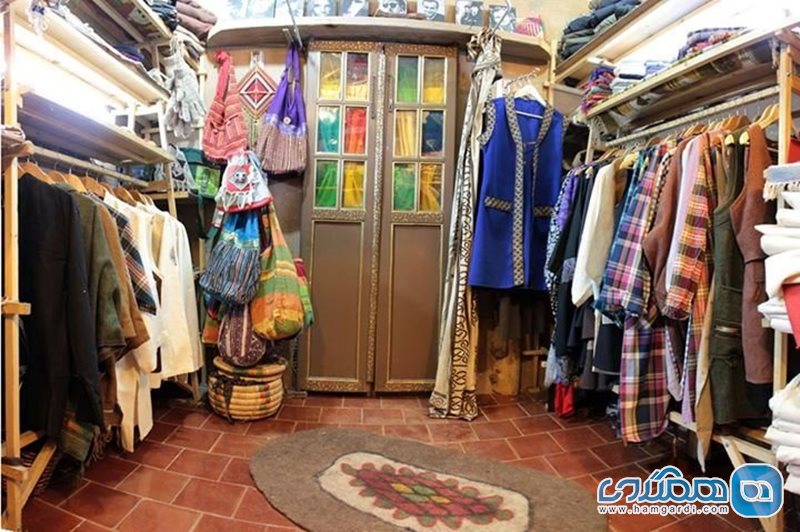 فروشگاه پوشاک الیاف طبیعی چلیپا
