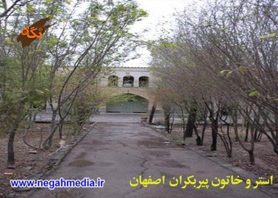 پیر-بکران-مقبره-استراخاتون-67358