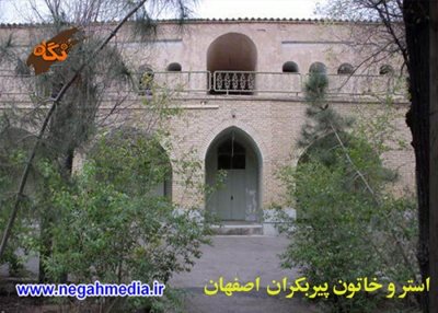 پیر-بکران-مقبره-استراخاتون-67357