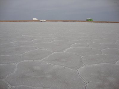 خور-و-بیابانک-دریاچه-نمک-خور-72836