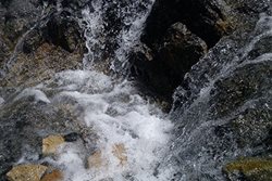 آبشار ناری