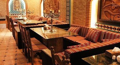 تهران-رستوران-و-سفره-خانه-سنتی-باران-89884