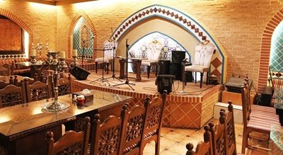 تهران-رستوران-و-سفره-خانه-سنتی-باران-89887