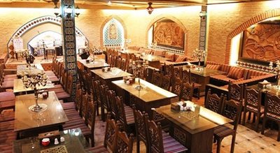 تهران-رستوران-و-سفره-خانه-سنتی-باران-89885
