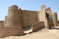 قلعه ابرندآباد