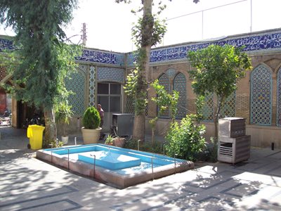 شیراز-بقعه-سید-تاج-الدین-غریب-111832