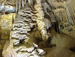 غار کاراجا Karaga Cave