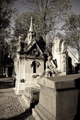 پاریس-قبرستان-پرلاشز-Pere-Lachaise-114211