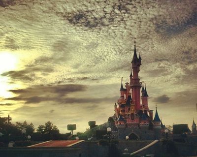 پاریس-دیزنی-لند-Disneyland-Paris-114283