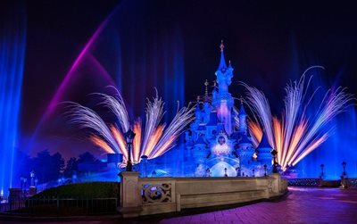 پاریس-دیزنی-لند-Disneyland-Paris-114285