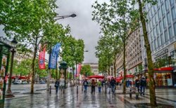 فروشگاه های خیابان شانزه لیزه Champs Elysees Paris