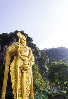 کوالالامپور-معبد-باتوکیو-غارهای-باتو-Batu-Caves-116649