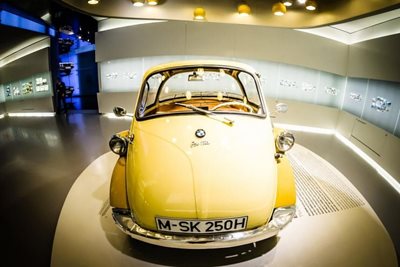 مونیخ-موزه-بی-ام-و-BMW-Museum-117295