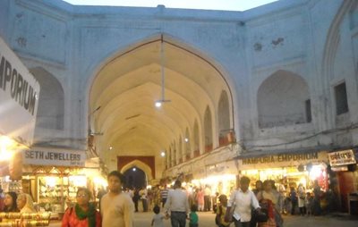دهلی-نو-بازار-چتا-چوک-Chhatta-Chowk-Bazaar-120643