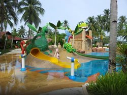 هتل ساحلی مریتوس Meritus Pelangi Beach Resort & Spa