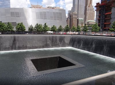 میدان یادبود 11 سپتامبر 9/11 memorial museum