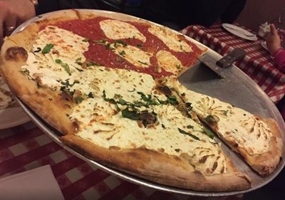 نیویورک-پیتزافروشی-لمباردی-Lombardi-s-Pizza-122008