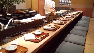 توکیو-رستوران-Kyubey-Main-Restaurant-124277
