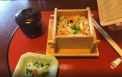 توکیو-رستوران-Tokyo-Shiba-Tofuya-Ukai-124315