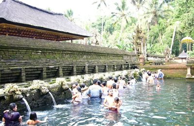 بالی-معبد-پورا-تیرتا-امپول-Pura-Tirta-Empul-124867