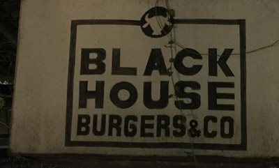 بالی-برگر-خانه-سیاه-Black-House-Burgers-125608