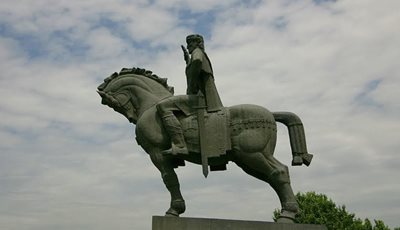 تفلیس-یادبود-شاه-وختانگ-Statue-of-King-Vakhtang-Gorgasali-127638