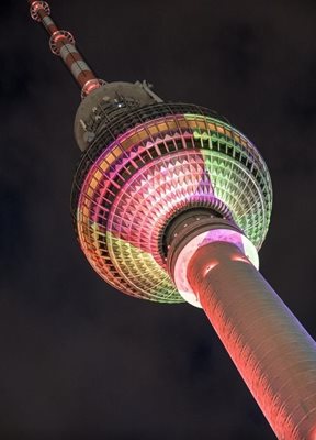 برلین-برج-مخابراتی-فرنشترم-Fernsehturm-Berlin-128182