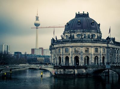 برلین-برج-مخابراتی-فرنشترم-Fernsehturm-Berlin-128184