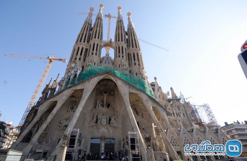 کلیسای ساگراد فامیلیا Sagrada Familia