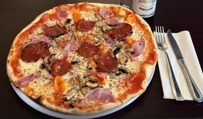 دوسلدورف-پیتزا-تراتوریا-Pizzeria-Trattoria-Romantica-133210