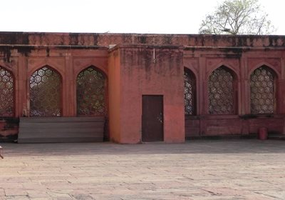آگرا-سیکاندرا-Tomb-of-Akbar-the-Great-134008