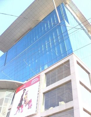 مرکز خرید آشوک کاسموس Ashok Cosmos Mall