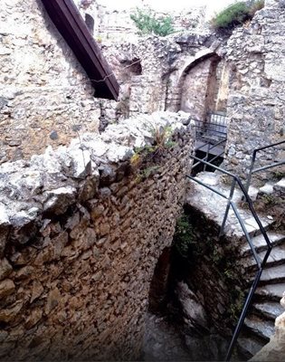 قبرس-شمالی-قلعه-سنت-هیلاریون-St-Hilarion-Castle-137493