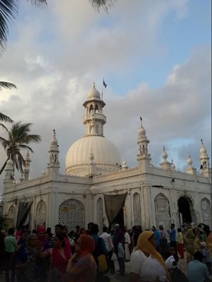 بمبئی-مسجد-حاجی-علی-Haji-Ali-Mosque-138584