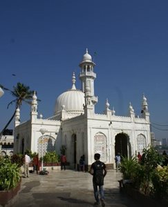 بمبئی-مسجد-حاجی-علی-Haji-Ali-Mosque-138585