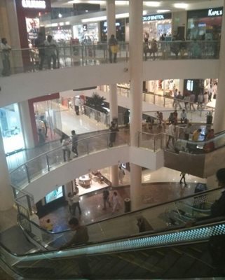 بمبئی-مرکز-خرید-ویویانا-Viviana-Mall-138824