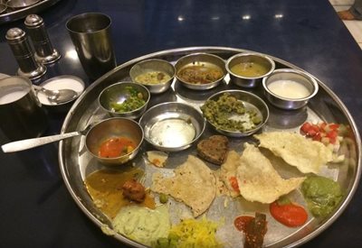 بمبئی-رستوران-شری-تاکر-Shree-Thaker-Bhojanalay-138973