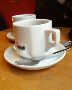 هامبورگ-کافه-می-Cafe-May-140913