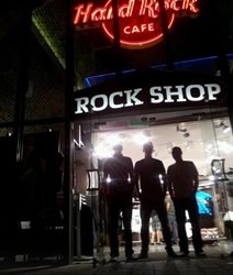 کافه هارد راک Hard Rock Cafe