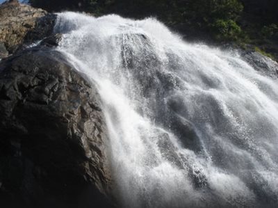 گوا-آبشارهای-دودساگار-141419