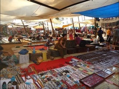 گوا-بازار-Anjuna-Market-143588